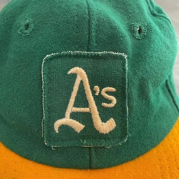 Vintage Oakland A's Athletics Union Made Fitted Cap Hat Sz Small USA 60s Patch
